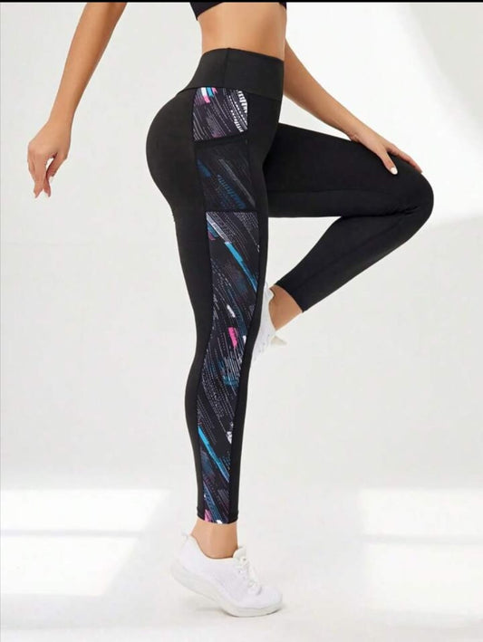 Sport Studio Trending Women's High Waist Mobile Pocket gym/yoga/daily wear track pants.